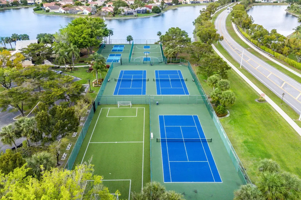 10889 Tamoron Lane Boca Raton FL 33498