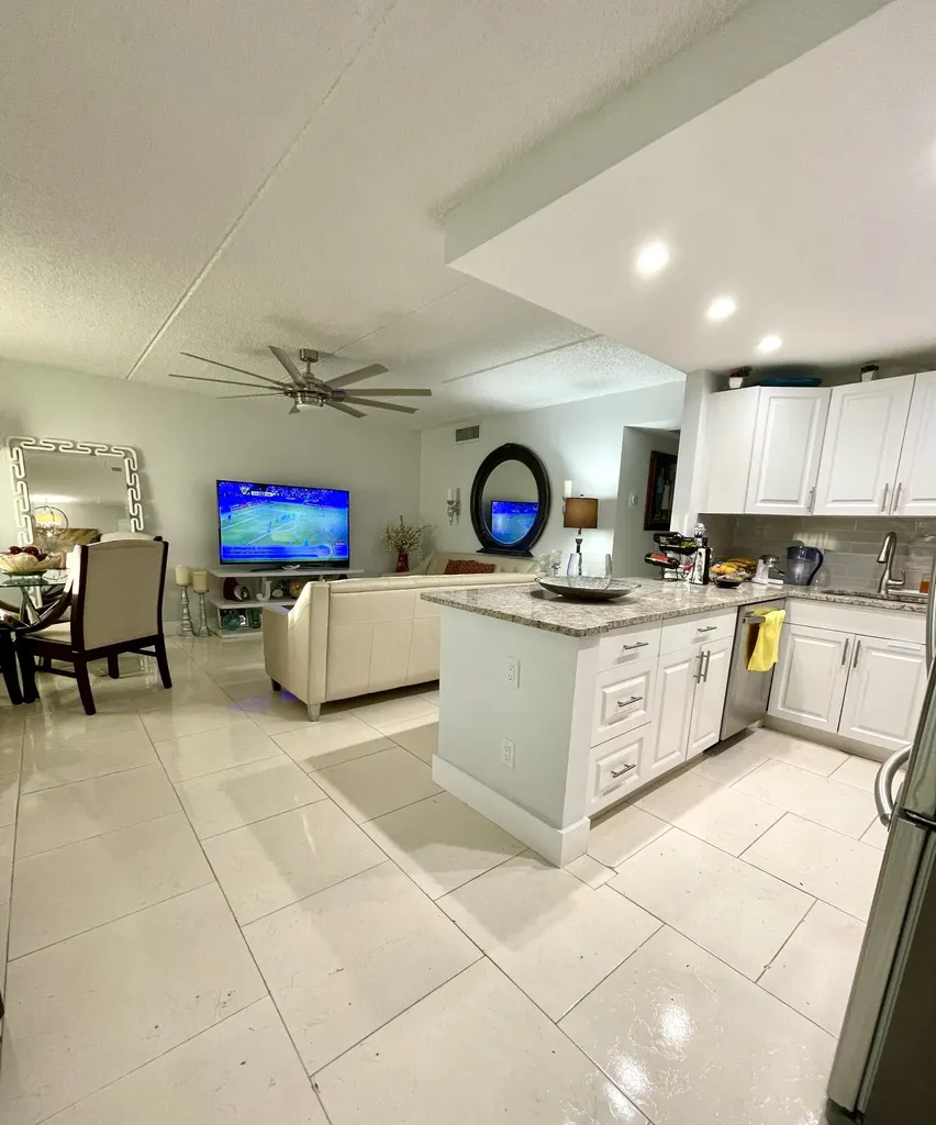 3200 Springdale Boulevard Palm Springs FL 33461