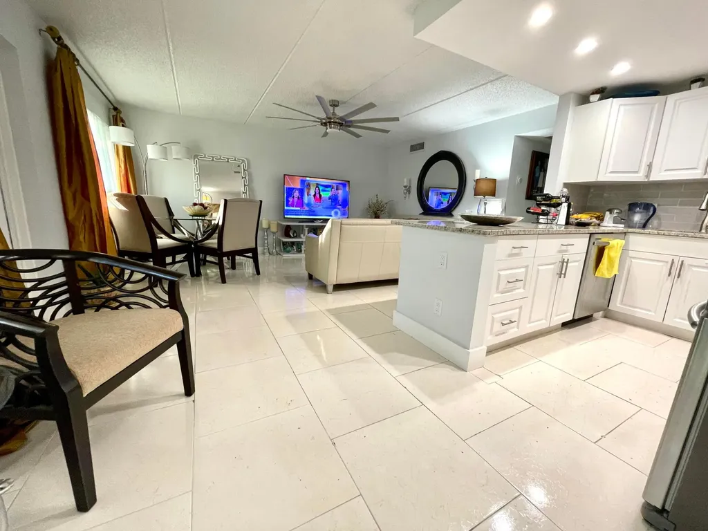 3200 Springdale Boulevard Palm Springs FL 33461