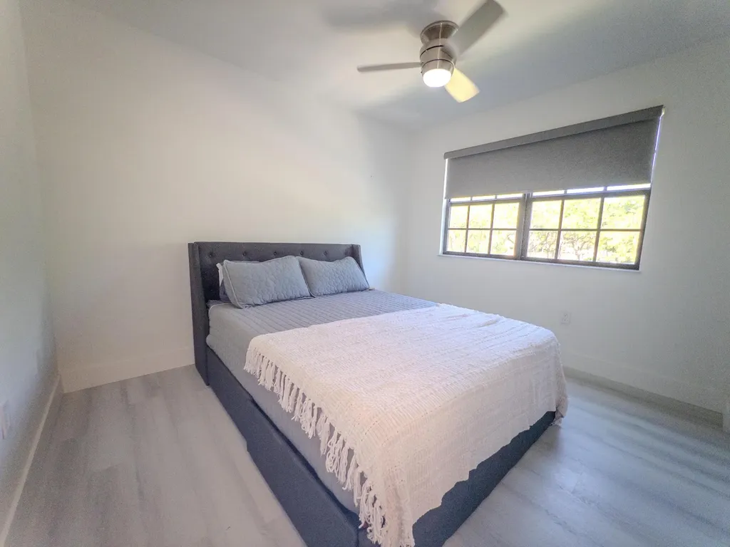 576 Westree Lane Plantation FL 33324