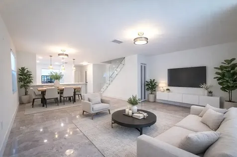 576 Westree Lane Plantation FL 33324