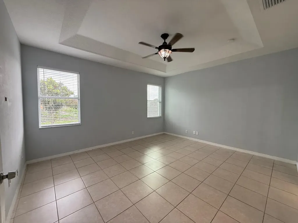 948 SW Jeremko Avenue Port St Lucie FL 34953
