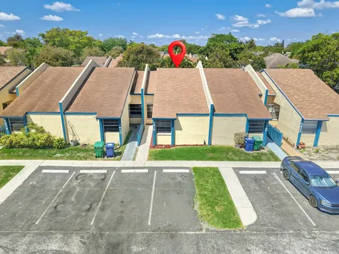 7418 NW 34th Street Lauderhill FL 33319