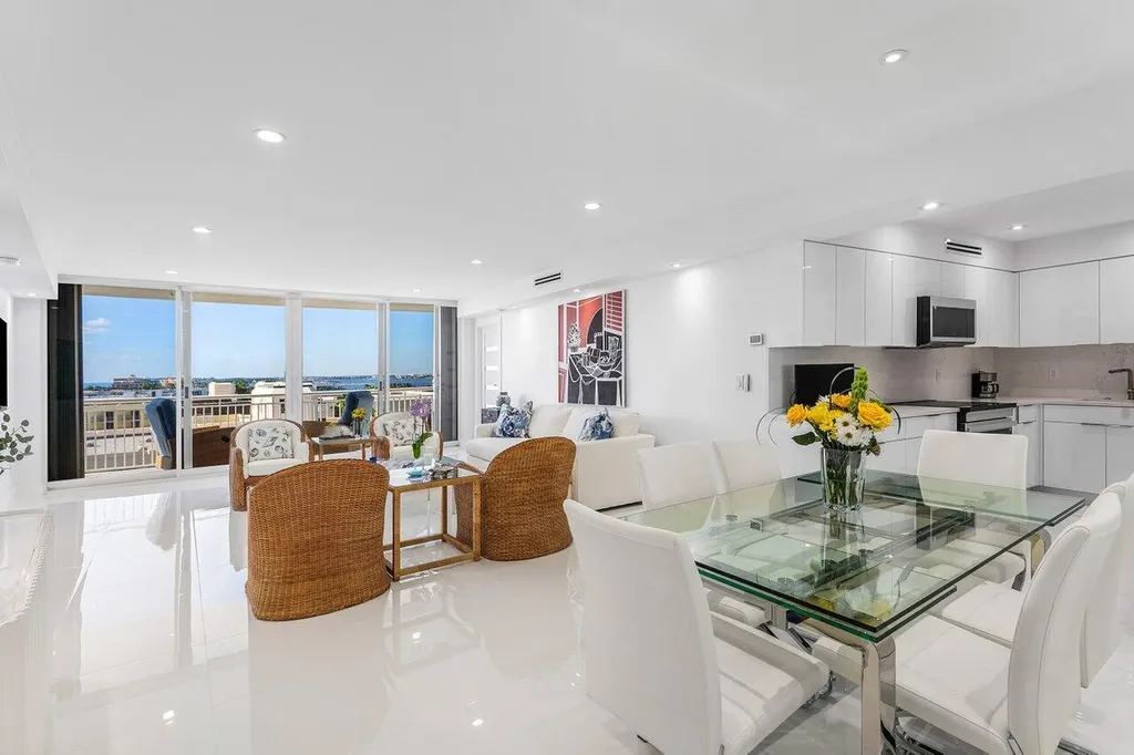 2780 S Ocean Boulevard Palm Beach FL 33480