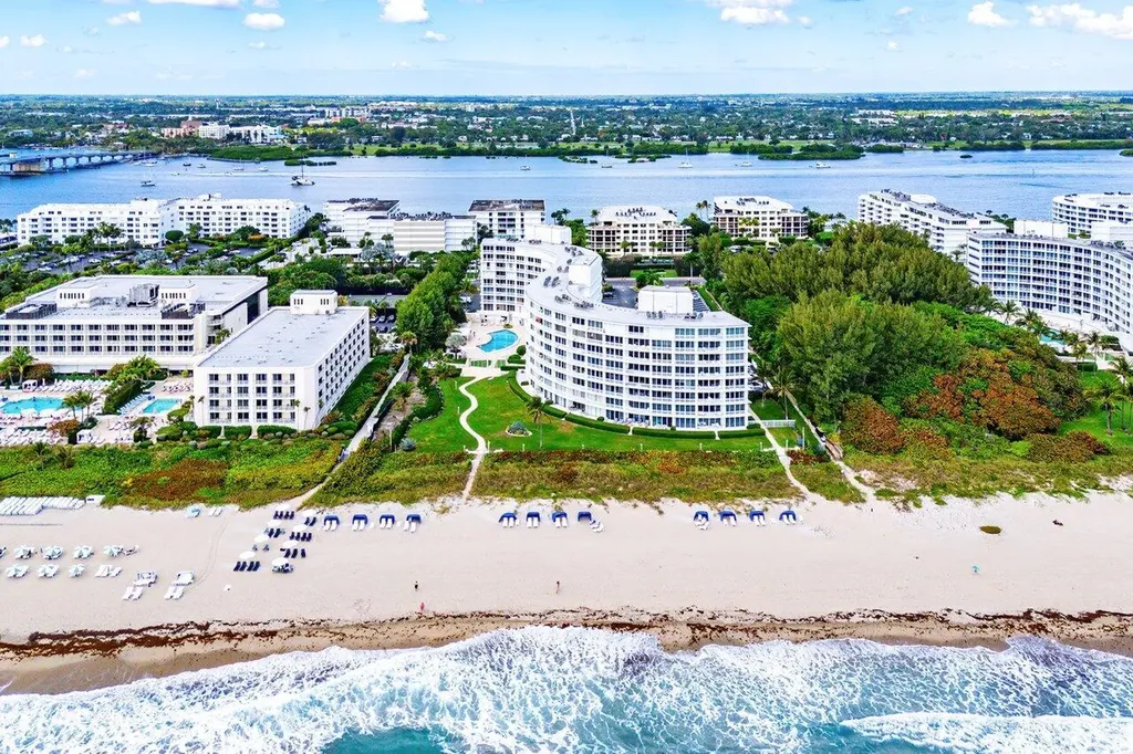 2780 S Ocean Boulevard Palm Beach FL 33480
