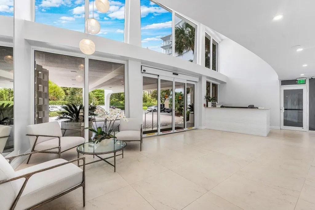 2780 S Ocean Boulevard Palm Beach FL 33480