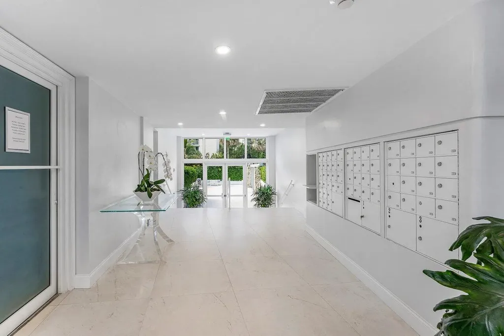 2780 S Ocean Boulevard Palm Beach FL 33480