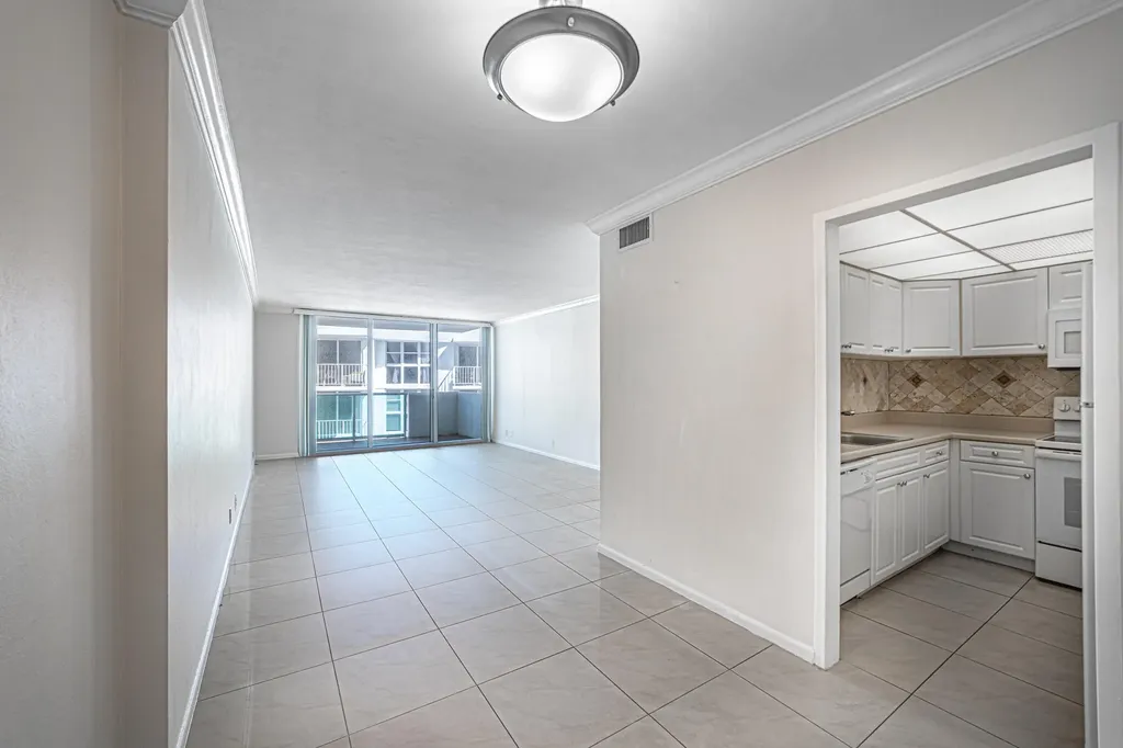 1200 West Avenue Miami Beach FL 33139