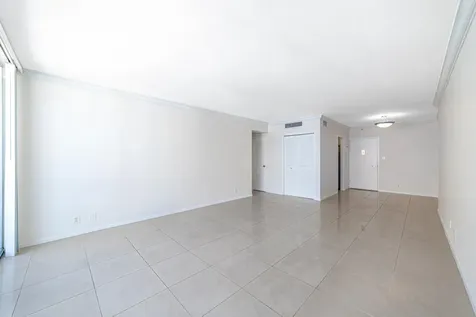 1200 West Avenue Miami Beach FL 33139