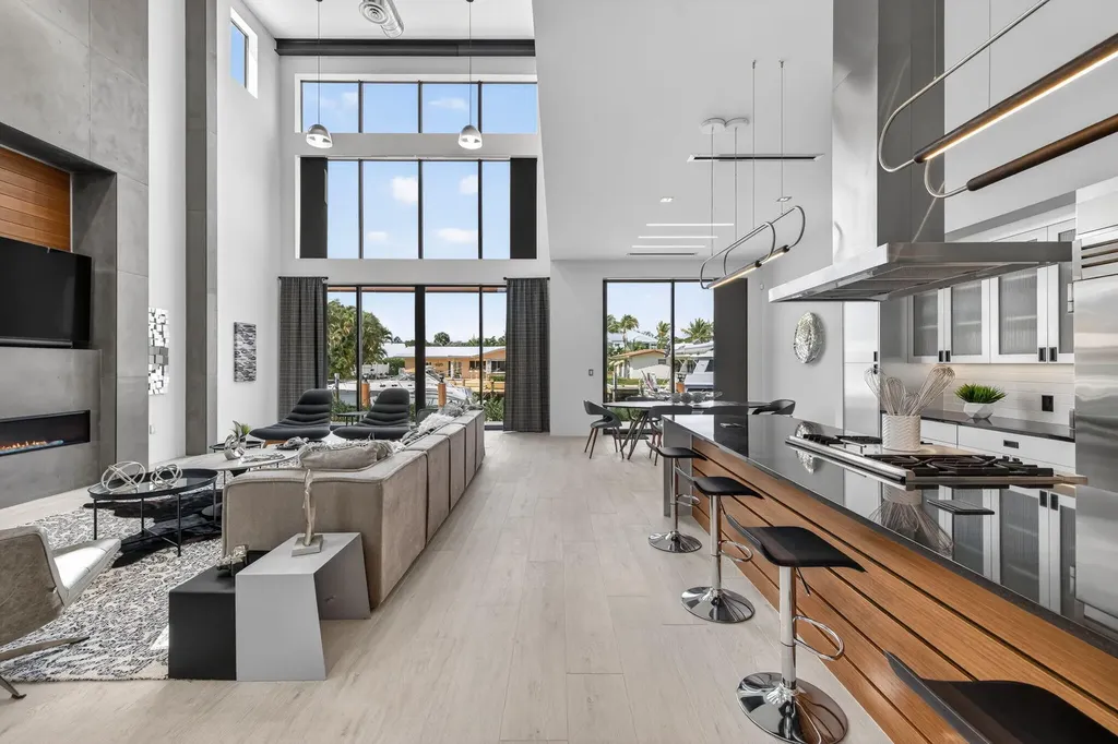 5211 NE 32nd Avenue Fort Lauderdale FL 33308