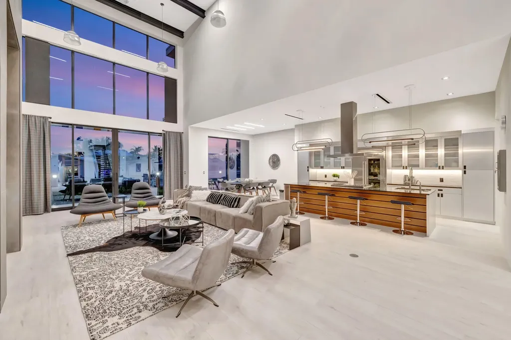 5211 NE 32nd Avenue Fort Lauderdale FL 33308