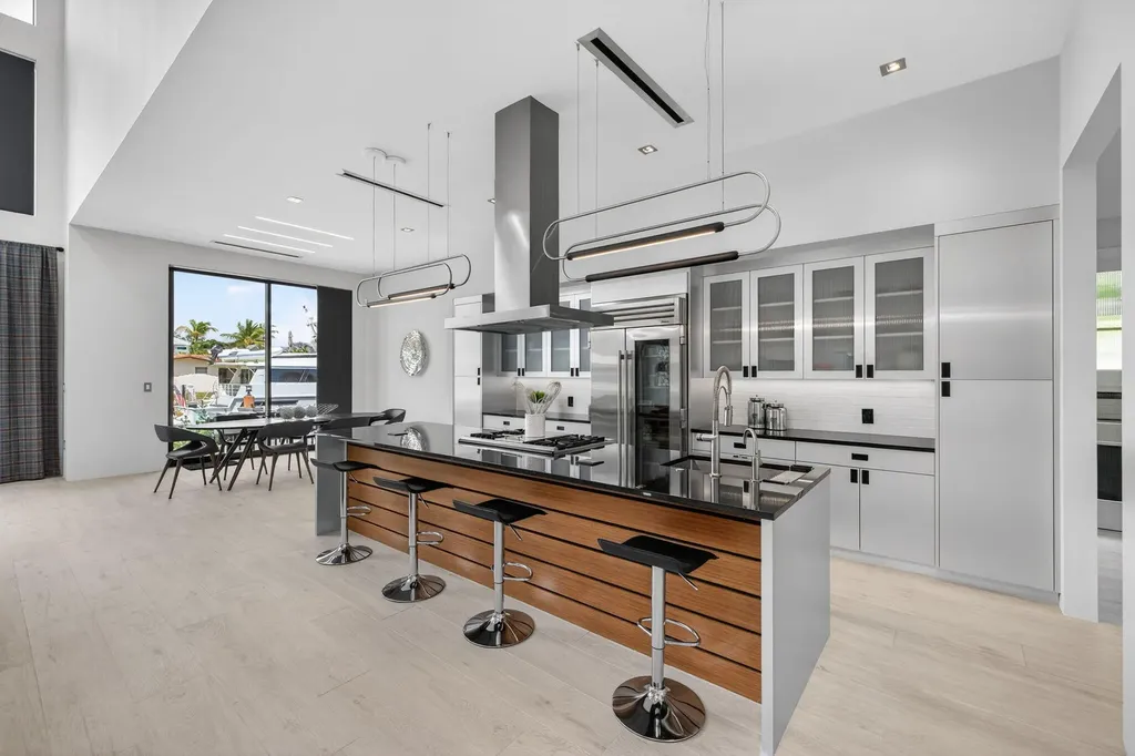 5211 NE 32nd Avenue Fort Lauderdale FL 33308