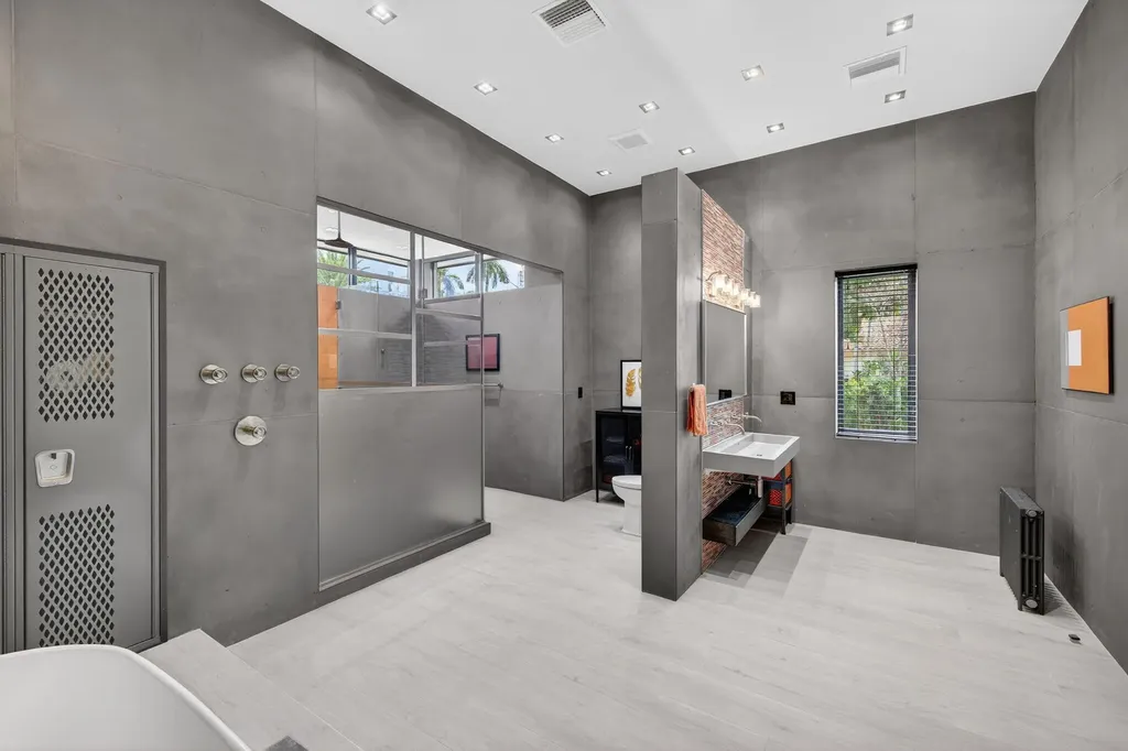 5211 NE 32nd Avenue Fort Lauderdale FL 33308