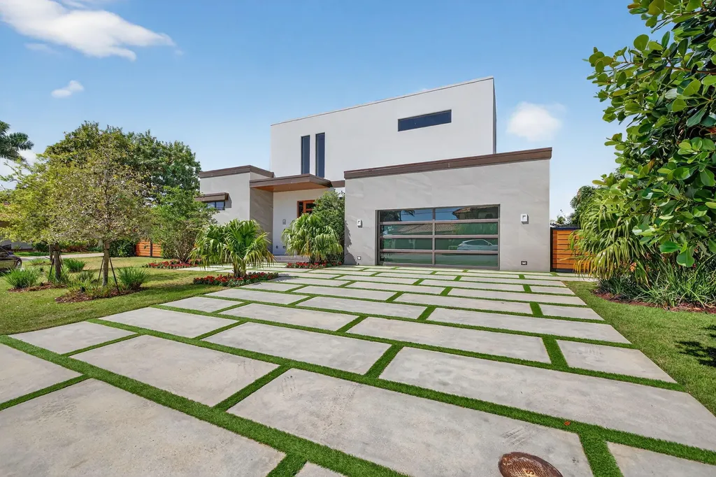 5211 NE 32nd Avenue Fort Lauderdale FL 33308