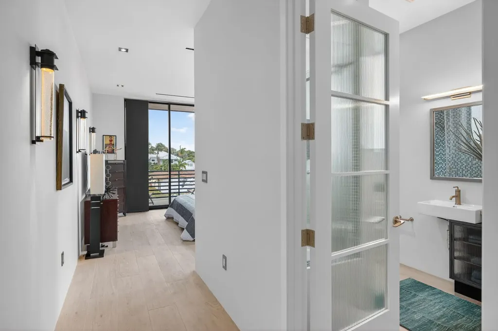 5211 NE 32nd Avenue Fort Lauderdale FL 33308