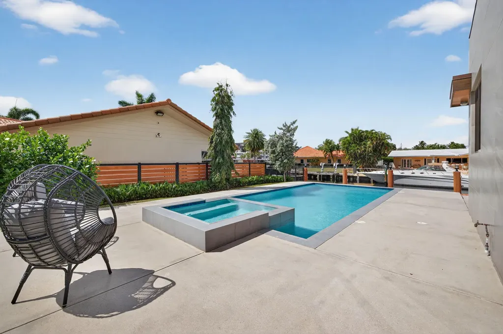 5211 NE 32nd Avenue Fort Lauderdale FL 33308