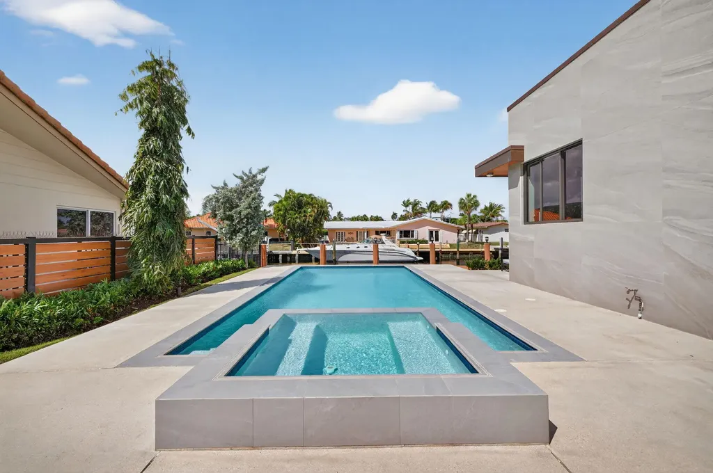 5211 NE 32nd Avenue Fort Lauderdale FL 33308