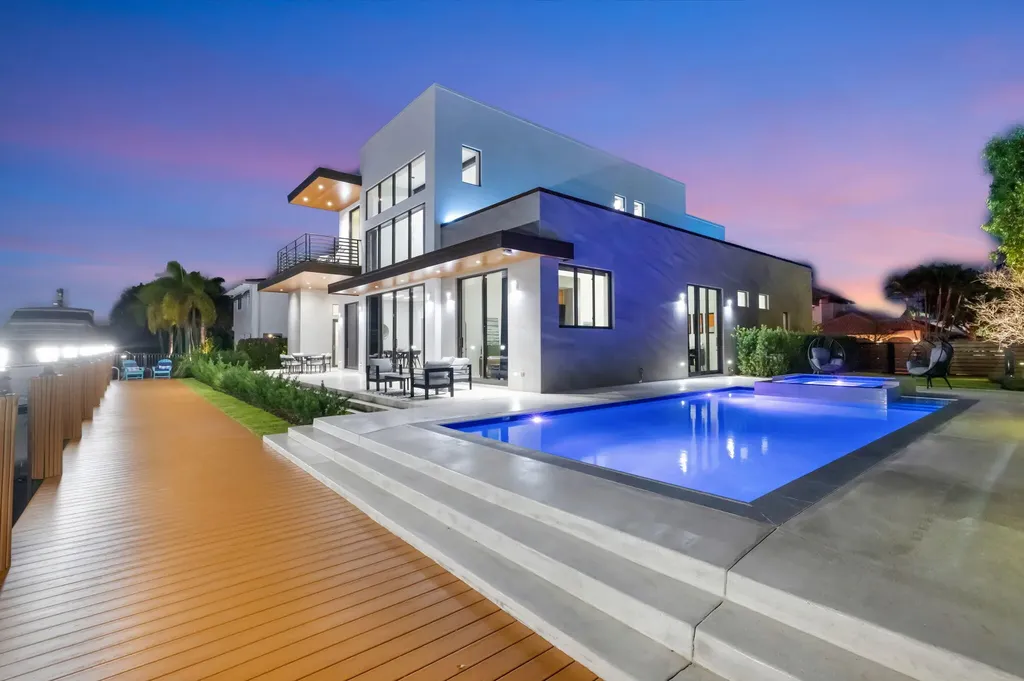 5211 NE 32nd Avenue Fort Lauderdale FL 33308