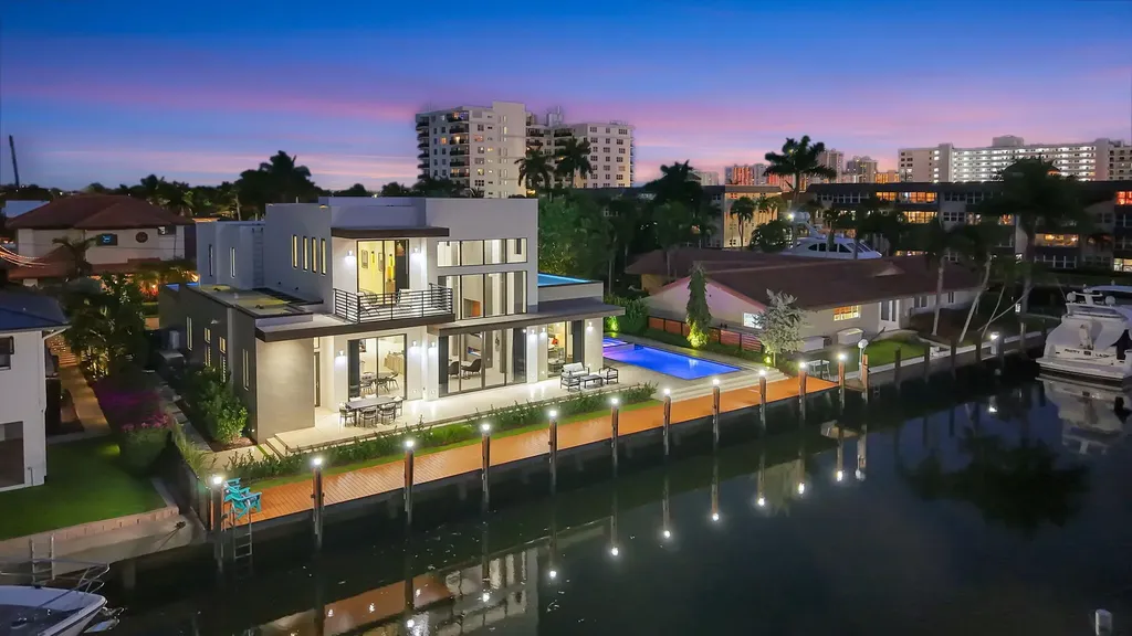 5211 NE 32nd Avenue Fort Lauderdale FL 33308