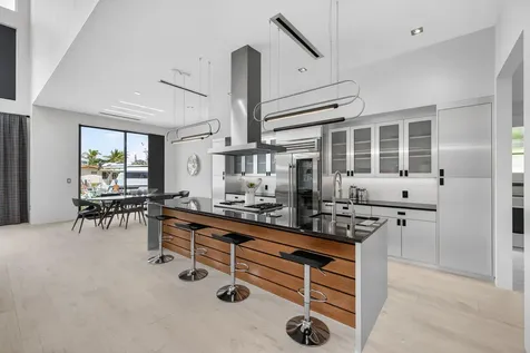 5211 NE 32nd Avenue Fort Lauderdale FL 33308