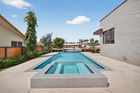 5211 NE 32nd Avenue Fort Lauderdale FL 33308