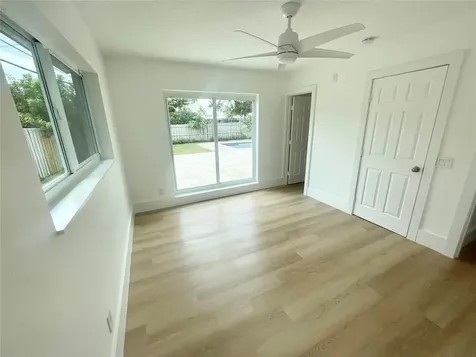 924 SW 11th Street Boca Raton FL 33486