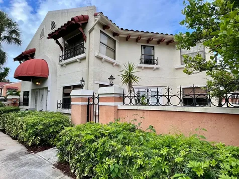 13 Uno Lago Drive Juno Beach FL 33408