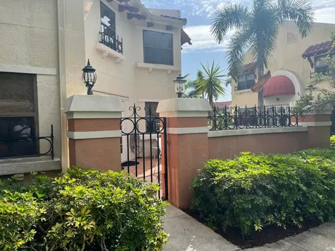 13 Uno Lago Drive Juno Beach FL 33408