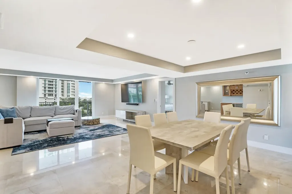 77 S Birch Road Fort Lauderdale FL 33316