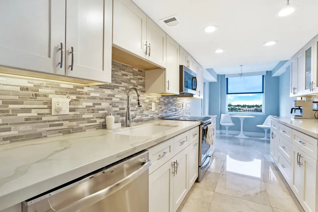 77 S Birch Road Fort Lauderdale FL 33316