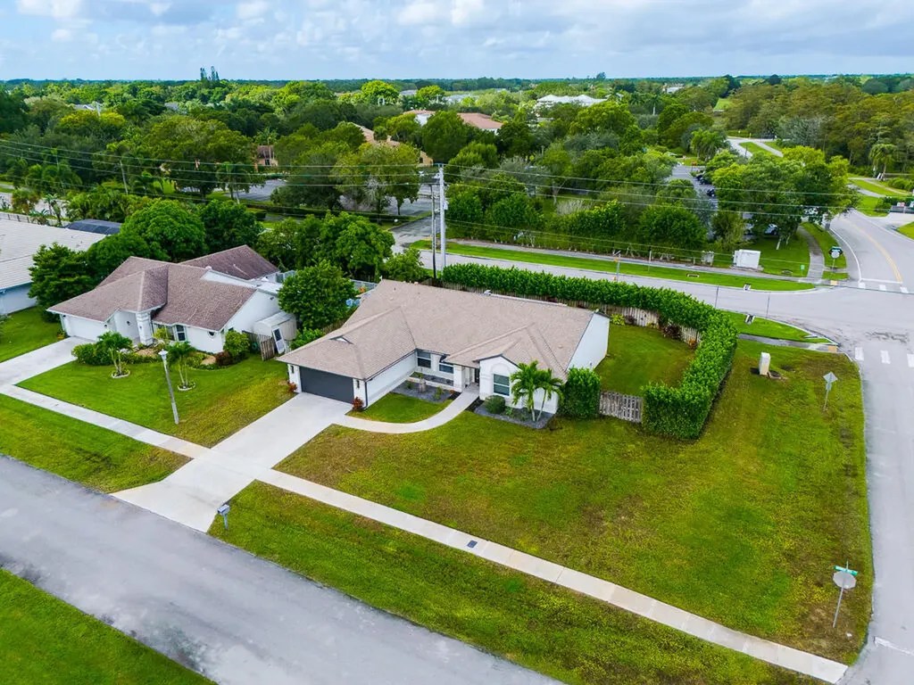 1853 Shower Tree Way Wellington FL 33414