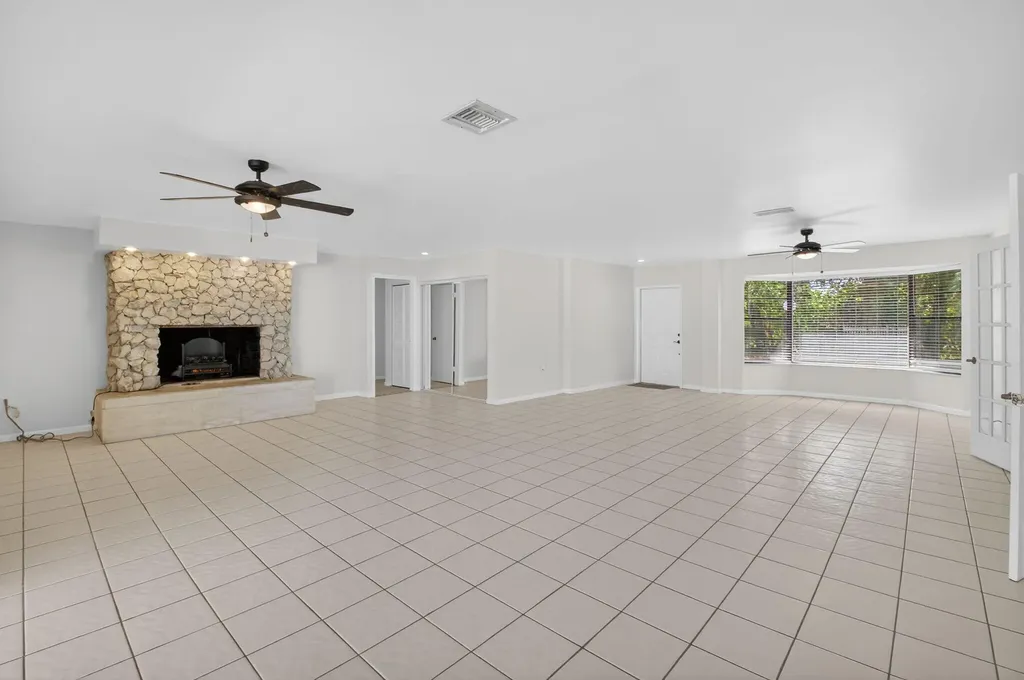 10157 La Reina Road Delray Beach FL 33446