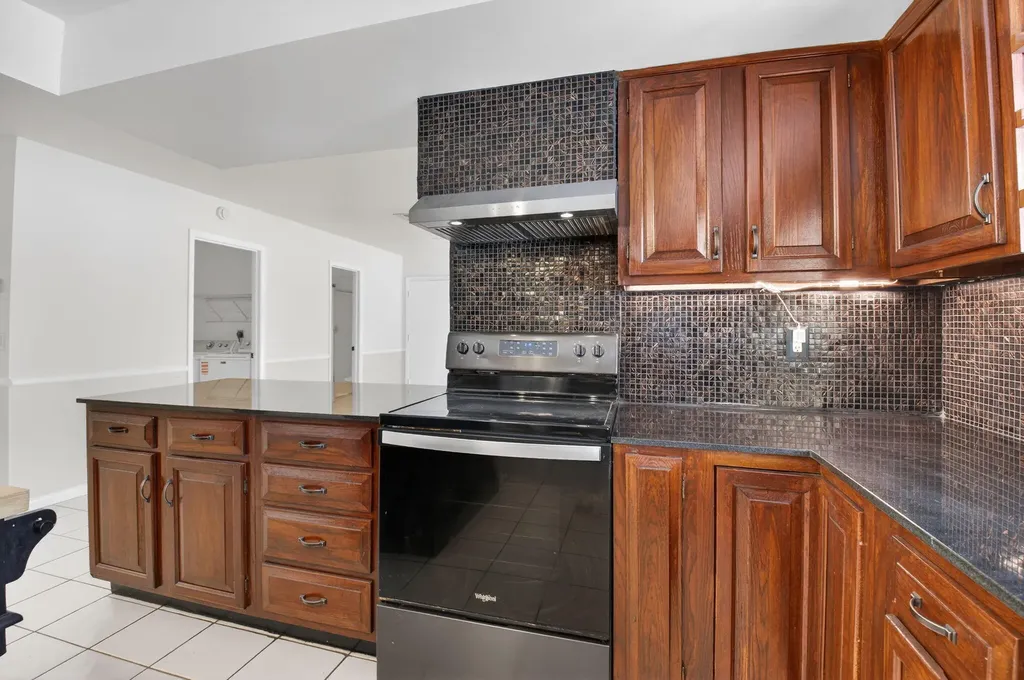 10157 La Reina Road Delray Beach FL 33446