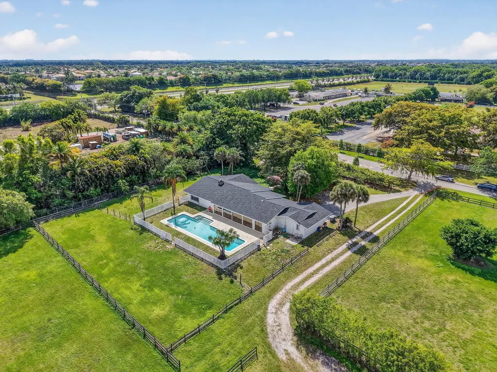 10157 La Reina Road Delray Beach FL 33446