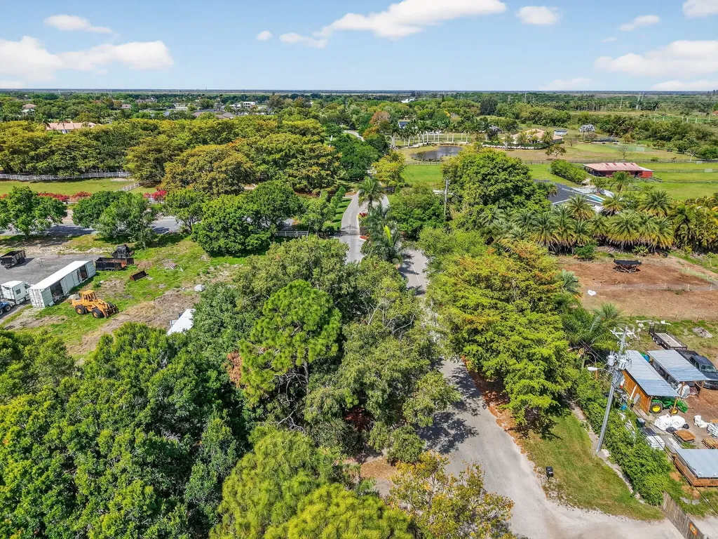 10157 La Reina Road Delray Beach FL 33446