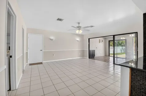 10157 La Reina Road Delray Beach FL 33446