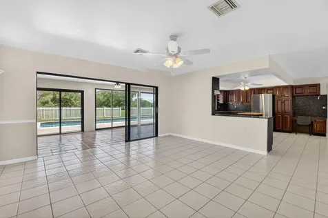 10157 La Reina Road Delray Beach FL 33446