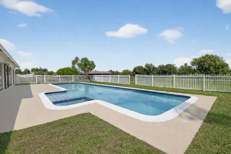 10157 La Reina Road Delray Beach FL 33446