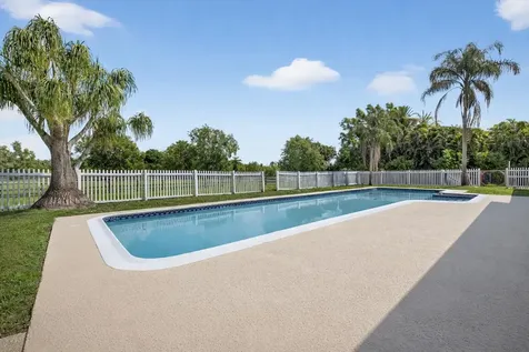 10157 La Reina Road Delray Beach FL 33446