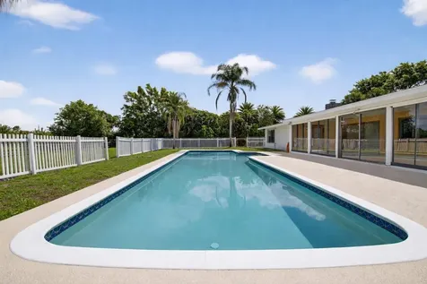 10157 La Reina Road Delray Beach FL 33446
