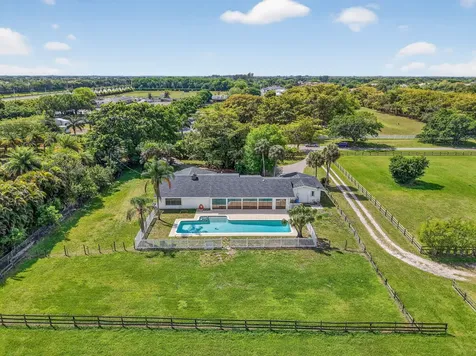 10157 La Reina Road Delray Beach FL 33446