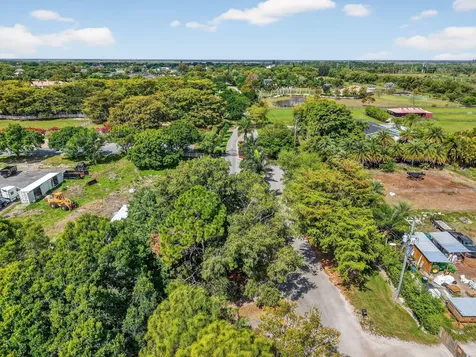 10157 La Reina Road Delray Beach FL 33446