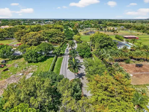 10157 La Reina Road Delray Beach FL 33446