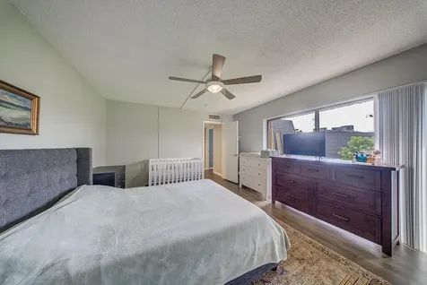 187 Woodland Road Palm Springs FL 33461