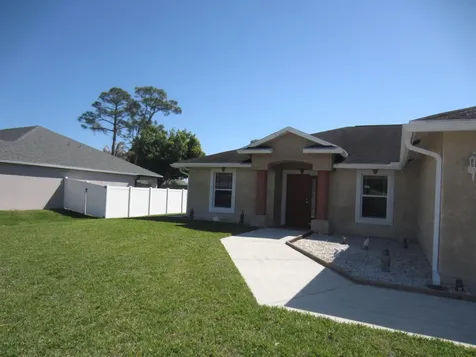 4702 Seagrape Drive Fort Pierce FL 34982