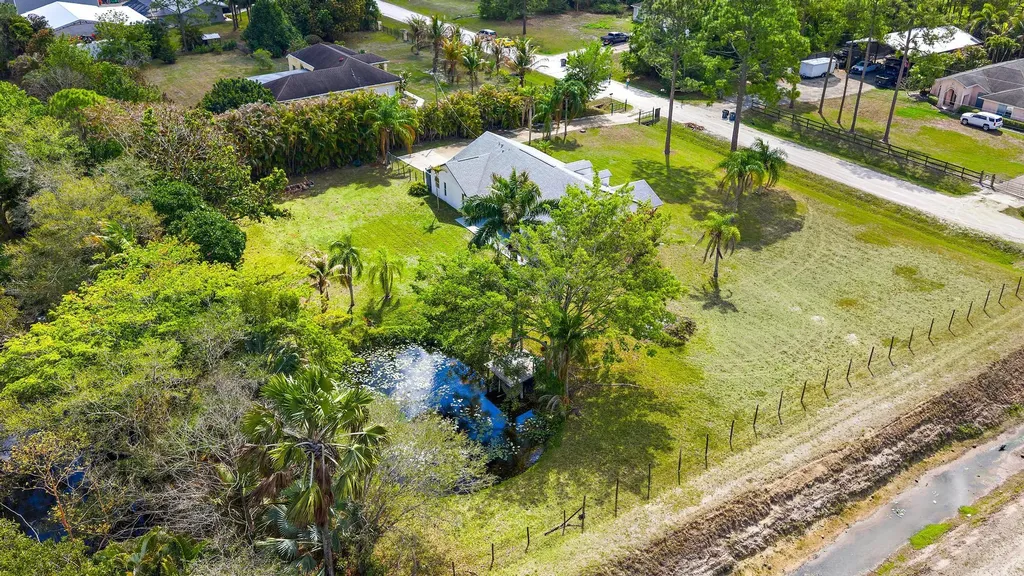 13721 86th Road N West Palm Beach FL 33412