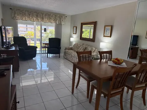 2861 NW 47th Terrace Lauderdale Lakes FL 33313