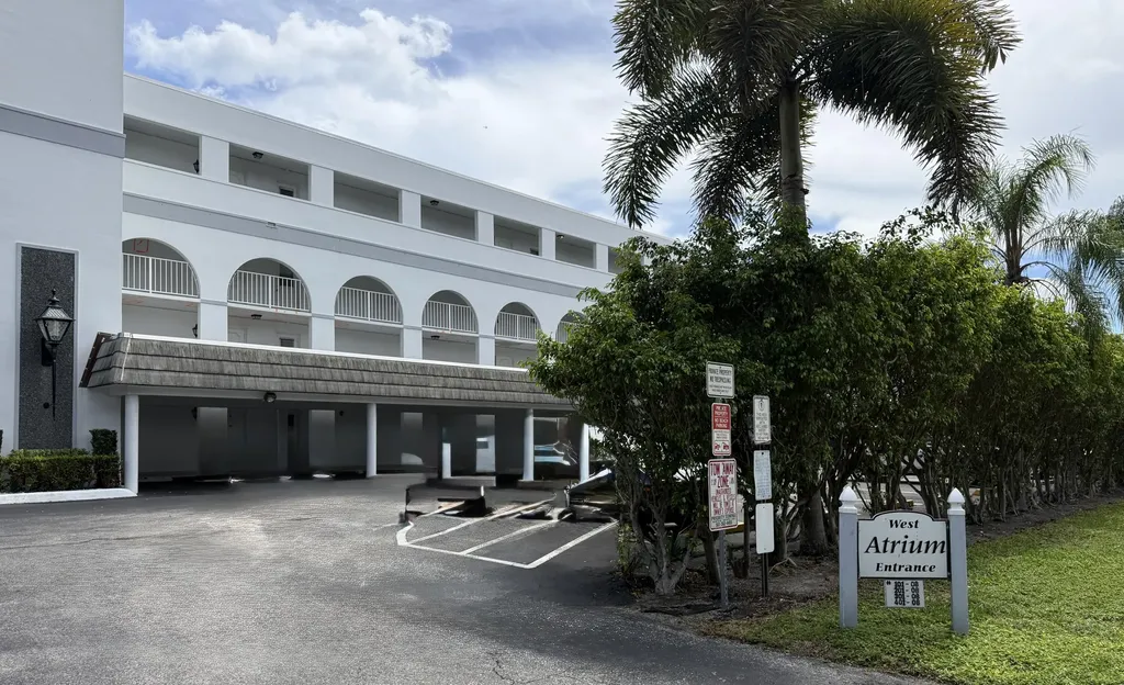 800 E Camino Boca Raton FL 33432