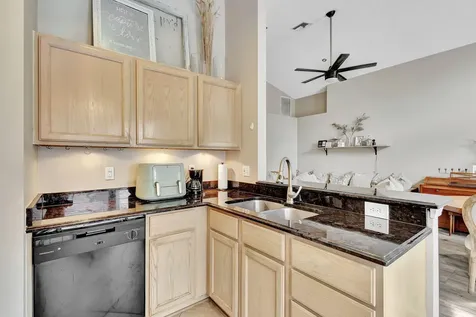 328 Hammocks Trail Greenacres FL 33413