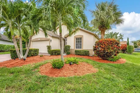 328 Hammocks Trail Greenacres FL 33413